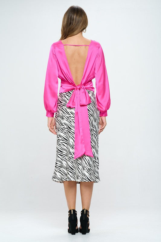 π Stretch Satin Solid V-Neck Top with Open Back π